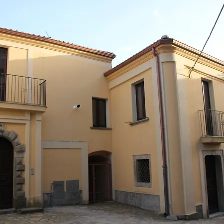 Le Vie Mediterranee Torre di Ruggiero