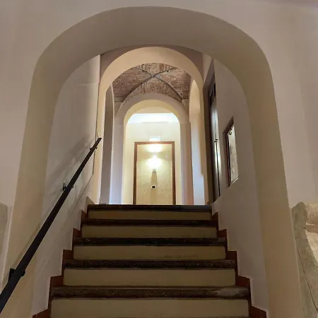 Le Vie Mediterranee Torre di Ruggiero